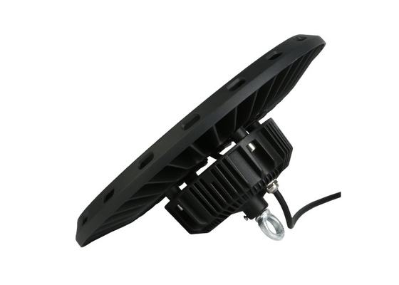 Blanc chaud de lumière élevée de baie d'UFO LED de 150 watts avec la protection de la montée subite 6kva