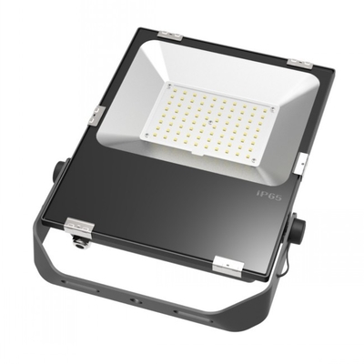 Le blanc les lumières d'inondation menées extérieures commerciales de 80 watts avec 10kv augmentent la protection