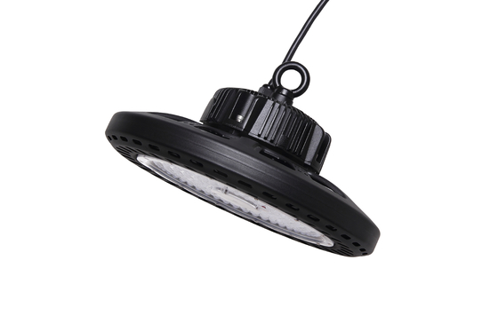 240 l'UFO de volt 100w a mené le haut appareil d'éclairage 150lm/w de baie mené par Ip65 de lumière de baie haut