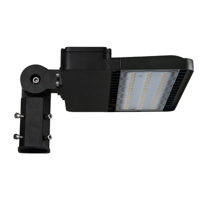 Le crépuscule en aluminium à l'aube a mené le lumen élevé IP65 150W 15000-15500lm de réverbères