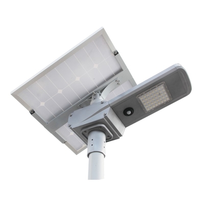 Le lumen élevé IP65 imperméabilisent le réverbère actionné solaire de LED 140LM/W pour le parking