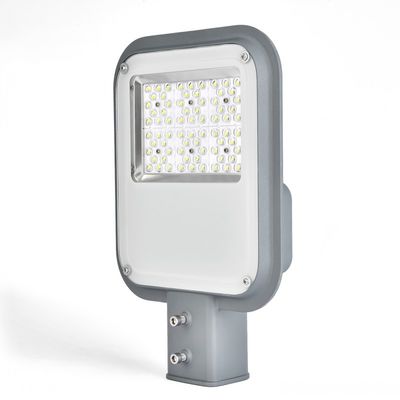 Les réverbères extérieurs économiseurs d'énergie d'éclairage 40W 50W 60W imperméabilisent IP65 AC85-265V